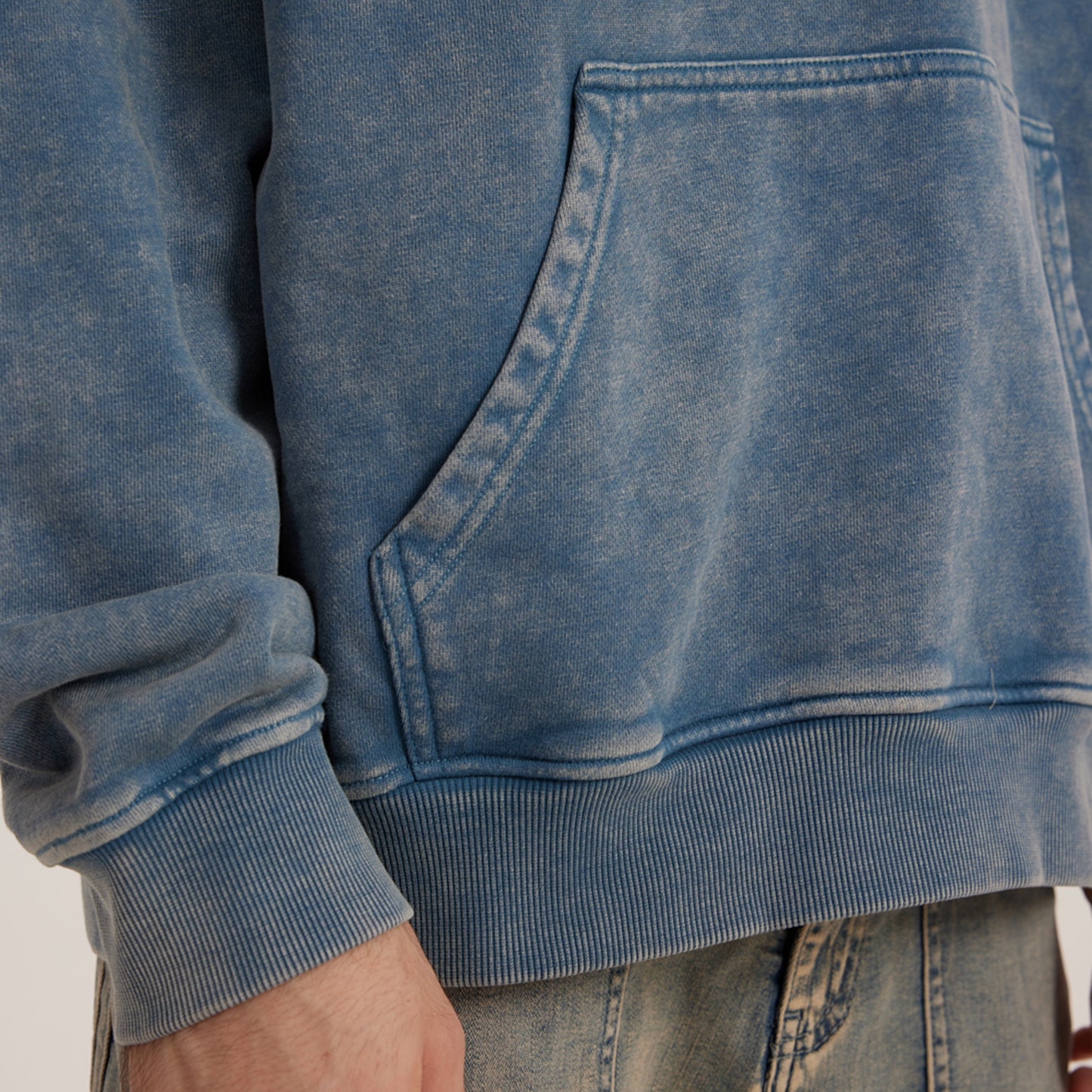Worn by Sun, Salt & Time – Retro Van Hoodie -